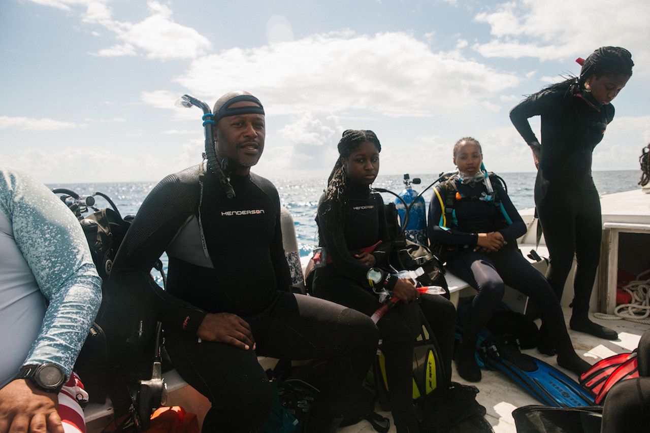 DWJ BLACK GIRLS DIVE FINAL 0668
